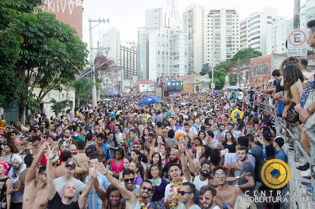 Bloco Agrada Gregos