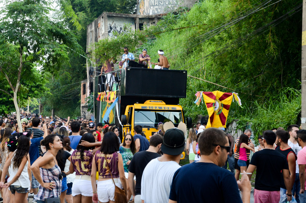 Bloco Pequeno Burguês 2015