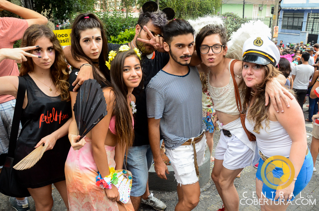 Bloco Agrada Gregos 2016