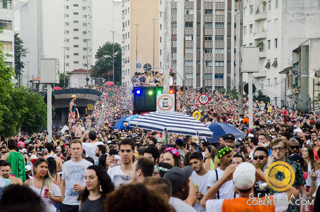 Bloco Agrada Gregos