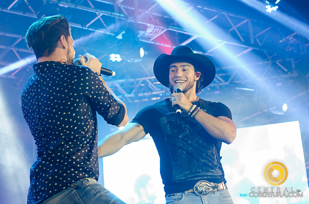 Festival sertanejo com Munhoz & Mariano e Paula Mattos