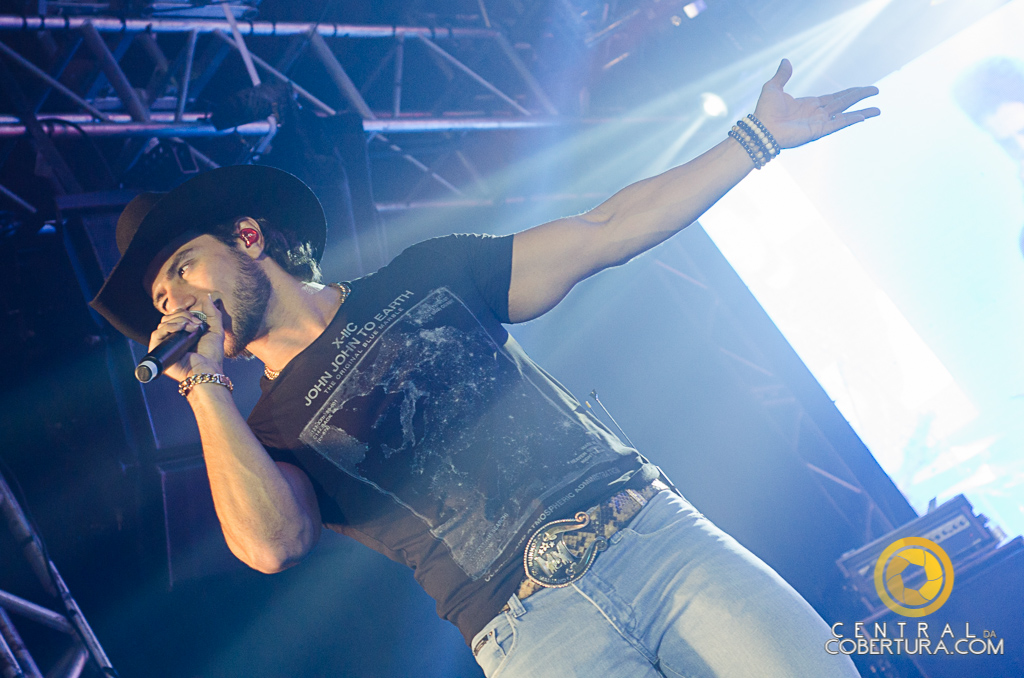 Festival sertanejo com Munhoz & Mariano e Paula Mattos