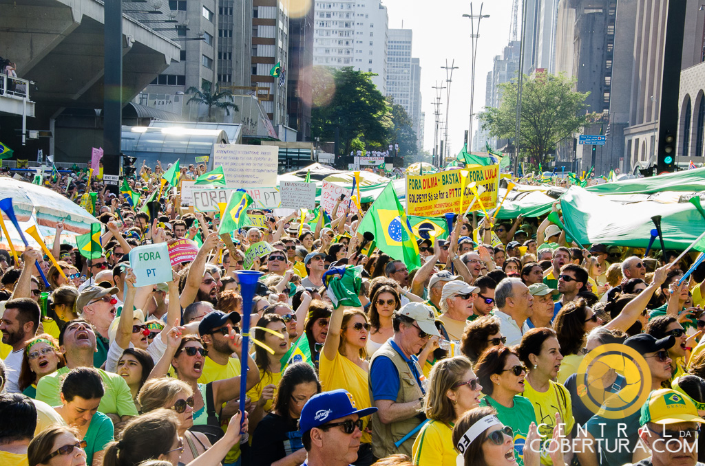 Quem determina a ordem e estabelece o progresso é o Brasilei
